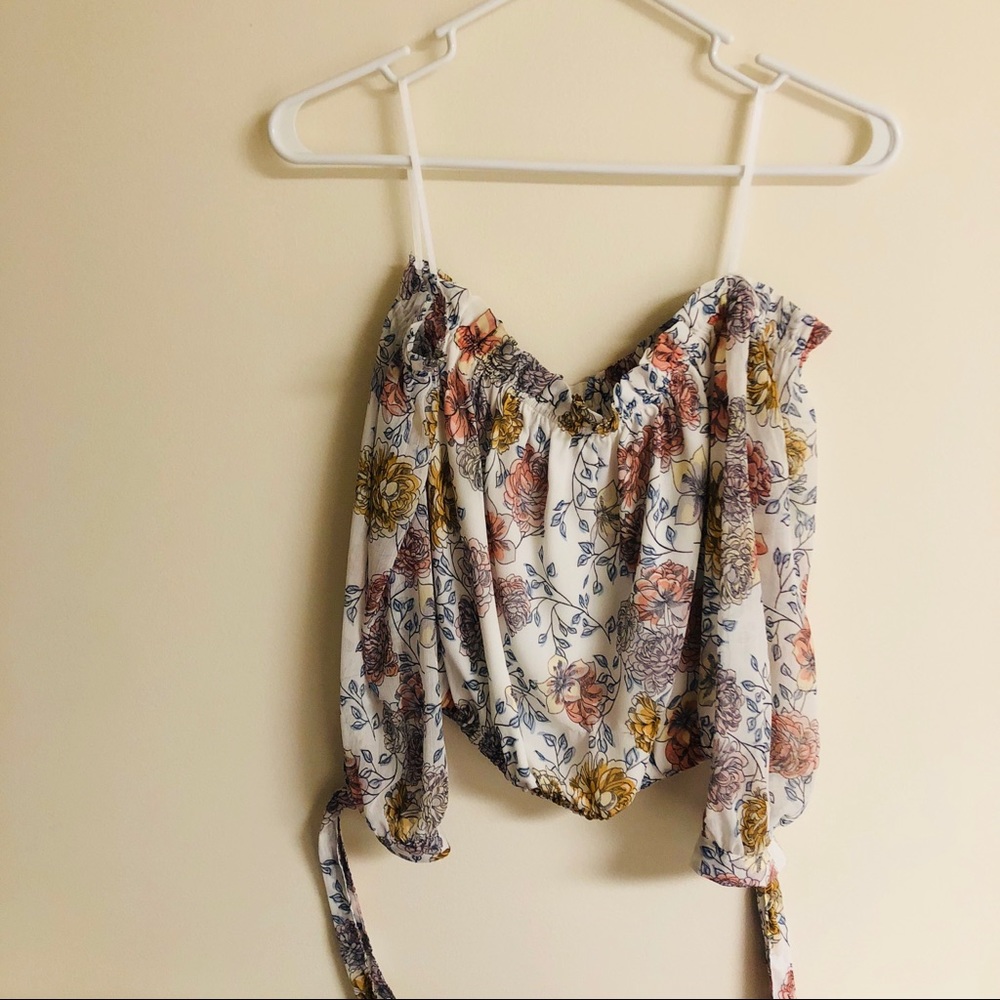 Floral Off-the-Shoulder Crop